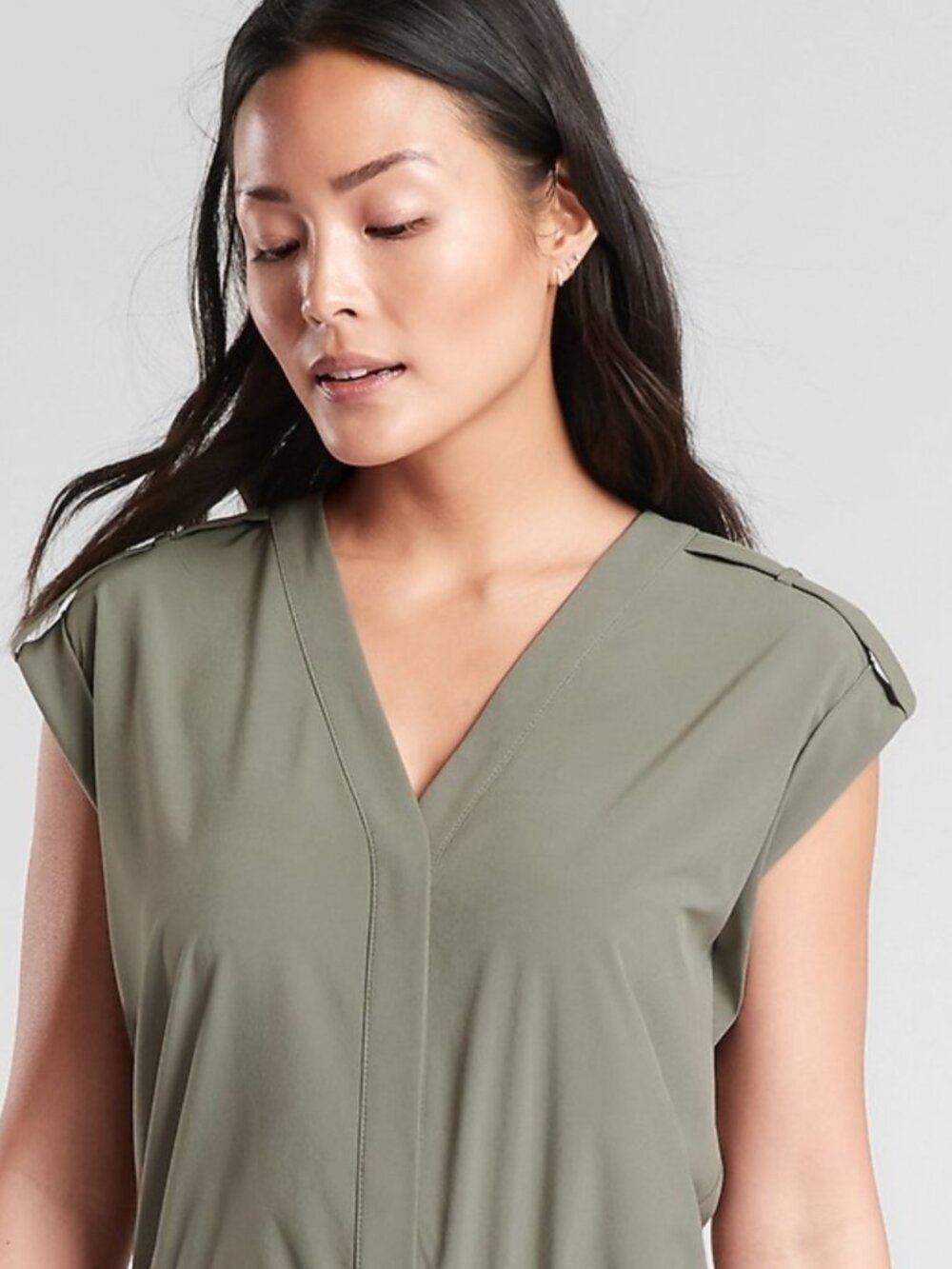 Athleta Sutton Olive Green Cargo Romper 4 - Picture 4 of 12